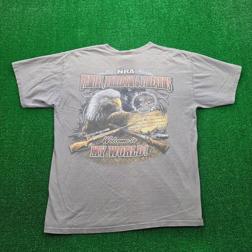 NRA Family Freedom & Firearms Tshirt Mens Large Gray Eagle Second Amendment‎ Tee